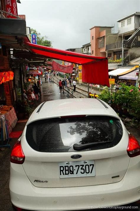 Renting a car in taiwan. Learn how to rent a car in Taiwan, the advantages and disadvantages, the best places to do it, and the rental costs. Find out the traffic rules, the international driver's license, and the gas stations along scenic routes. 