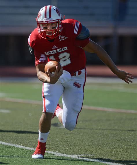 Renzi’s 40-yard FG as time expires lifts Sacred Heart past St. Francis 37-34