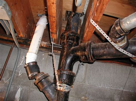 Pipe repair Cast iron drain piping identification, diagnosis,