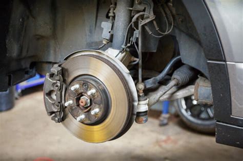 The average cost of power brake booster replacement depends on the make and model of your vehicle. In total, getting a new brake booster can cost around $325-$1250 . You can expect to pay $100-$900 for a new brake booster and $100-$200 for labor costs.. 