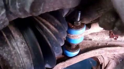 https://www.vsm.skf.comThis video shows how to replace a stabilizer link.For more detailed information about stabilizer link products please visit this site:.... 