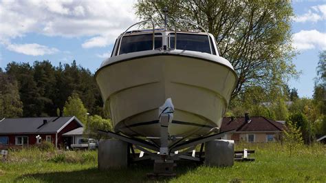 Replacing Bearings on Boat Trailer: A Step-by-Step Guide to Smooth Sailing