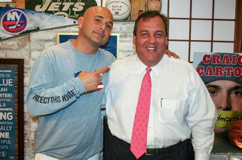 Replacing craig carton. However, the New York Daily News reported that WFAN executives informed Christie that he was no longer in the running to replace Francesa. Carton was arrested by FBI agents early Wednesday morning ... 