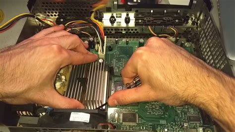 Replacing the thermal paste in the Original Xbox - YouTube