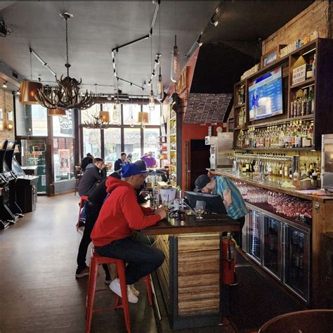 Replay halsted. Catch your favorite sports team at Halsted's with a cold beer in hand, then your luck at vintage arcade games at Replay while sipping a glass of bourbon or one of the bar ' s … 