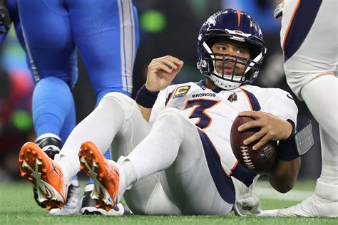 Report: Broncos may sit Russell Wilson for final 2 games
