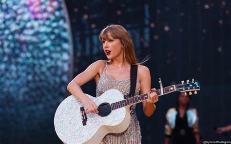 Report: Taylor Swift gifts $100K bonuses to truck drivers on 'Eras Tour'