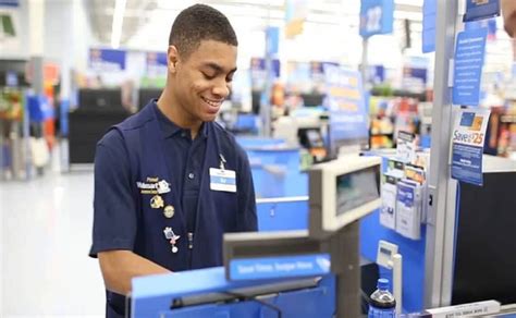 To avoid warning points, Walmart employees must call in sic