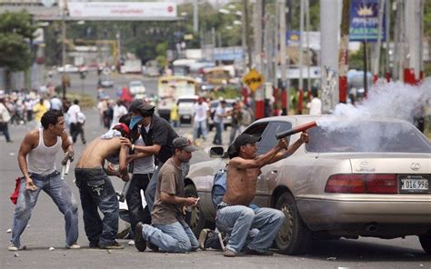 Reportan 10 muertos en enfrentamiento entre policías y presuntos delincuentes en Nuevo León