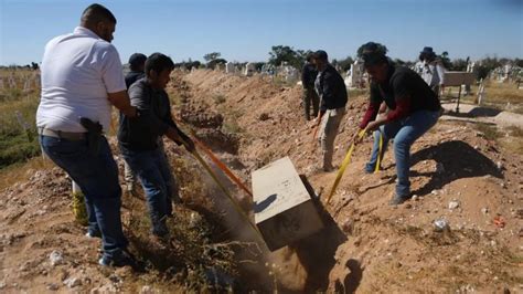 Reportan hallazgo de al menos 27 cuerpos en varias fosas clandestinas en Tamaulipas