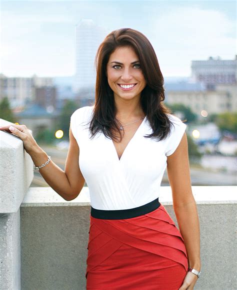 Reporter jenny dell. Jenny Dell, a football reporter at CBS, grew up with her sister Shari in Southbury, Connecticut, U.S. She was born on July 26, 1986, and graduated from Pomperaug High School in 2004. From a young age, she developed a deep passion for sports and actively engaged in various games and cheerleading activities. In addition, … 
