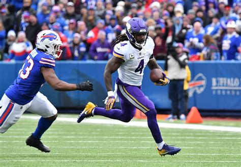 Reports: Vikings plan to release star running back Dalvin Cook