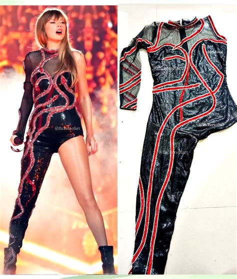 Reputation outfit. Nov 7, 2023 · Casually wearing a snake ring as a hint for Reputation (Taylor's Version) is completely on-brand for her, much like how she changed her hairstyles and Eras Tour costumes before announcing 1989 (TV)." 