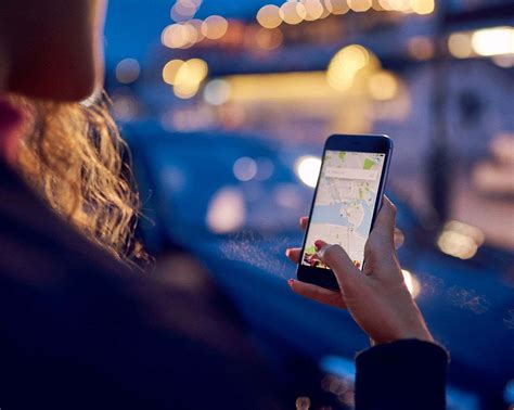 Uber makes it easy to get a taxi nearby in the cities where Uber Taxi is available. There’s no need to find a cab stand, hail a cab on the street, or even call the local cab company. Instead, you can use the Uber app or website to request a taxi in just a few taps or clicks.. 