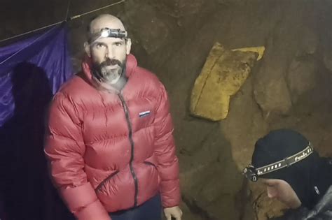 Rescue operation to save American caver could start Saturday