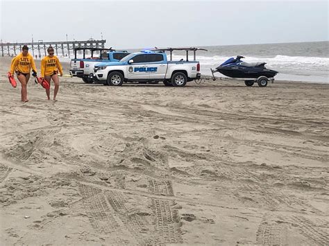 Rescuers search for possible missing swimmer near Ocean Beach Pier