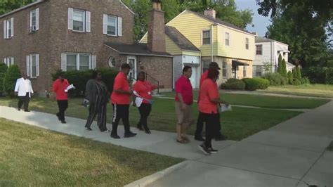 Residents, leaders call for end of violence in West Pullman