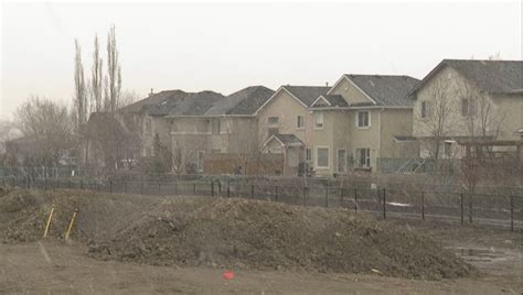 Residents of northeast Calgary community frustrated with