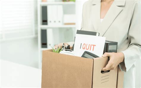 Resign From a Job Professionally – Our Top 8 Tips - VidCruiter