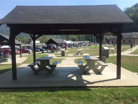 Kentucky rest areas and service plazas along I-75 are listed below. These listings run north to south. All Kentucky rest areas are referenced by mile marker. Facilities such as rest …. 