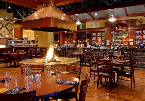 Restaurant in salem or. Going out for a meal is a great way to satisfy an appetite without doing the cooking. When it comes time to choose where to go, it’s helpful to glance over the menu online. This wa... 