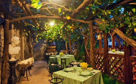 Restaurant under lemon trees ( Giada in Paradise ) ?? - Capri Forum