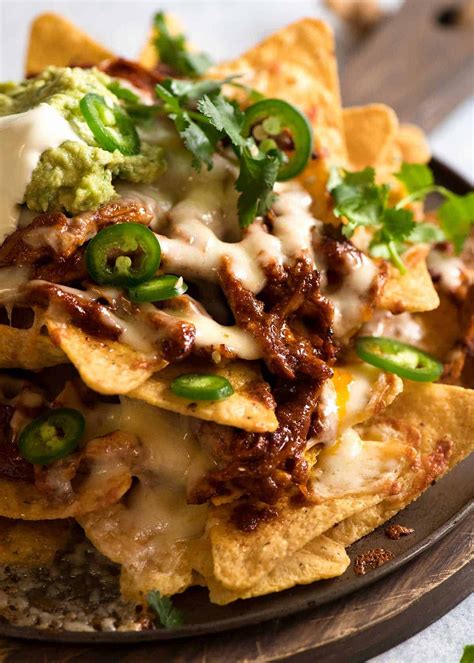 Restaurant-Style Chicken Nachos