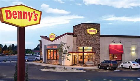 Visit your local Denny's at 1446 Unser Blvd SE in Rio Rancho, NM and enjoy Denny's delicious coffee, pancakes, burgers, and more. We're always open serving breakfast, lunch, dinner, and late night options.