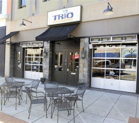 Top 10 Best Restaurants Downtown in Clemson, SC 29631 - May 2024 - Yelp - Nick and Mike Bar and Grill, The Shepherd Hotel, Loose Change, Evolve kitchen, 1826 Bistro, Pixie & Bill's, Palmetto's Smokehouse and Oyster Bar, Sully's Steamers, Rails 133, Calhoun Corners Restaurant. 