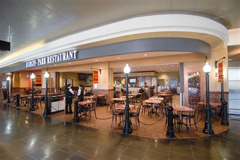  Terminal B Gate B24 & Terminal E Gate E7. One of Boston’s iconic neighborhood restaurants, Stephanie’s on Newbury has been serving sophisticated comfort food incorporating salads, pastas, meats, fish and chicken into seasonal menus since 1994. Now, Stephanie’s ambiance, menu and bar has landed at Boston Logan Airport. 