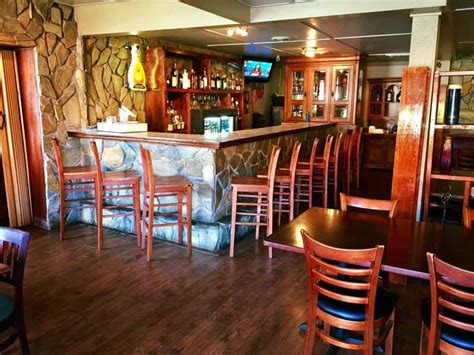 Best Cafes in Hartwell, GA 30643 - River Forks C