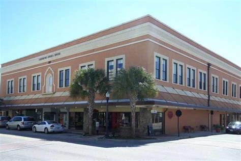 Florida Porch Cafe. Unclaimed. Review. Save. Share. 54 reviews #10 of 95 Restaurants in Leesburg $$ - $$$ American Cafe Soups. 706 W Main St, Leesburg, FL 34748-5129 +1 352-365-1717 Website. Closed now : See all hours.. 