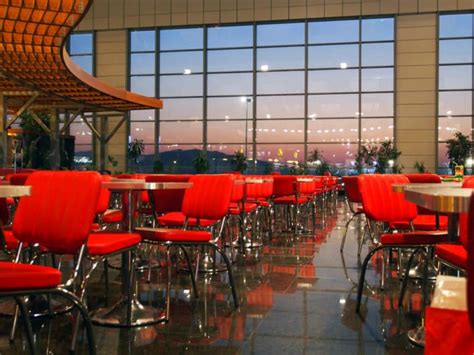 Restaurants near pdx airport. Things To Know About Restaurants near pdx airport. 