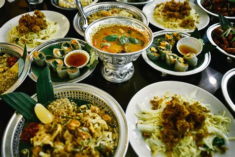 Restaurants thai food. 22 Feb 2024 ... 1. Un Yang Kor Dai · 2. Fourgather · 3. Thachang · 4. Sabai Fine Thai on the Bay · 5. Thanying Restaurant · 6. Khiri · 7. ... 