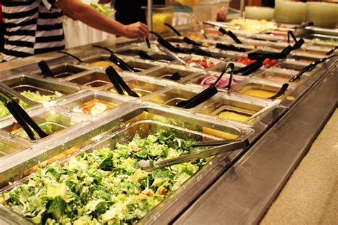 Restaurants with salad bar. Instructions. Place lettuce or greens in large bowls at the front of the salad bar. Use smaller bowls for all other toppings. Arrange them after the lettuce. Place dressings in a pour friendly container at the end of the salad bar. Last step! Share a picture on Instagram and tag me at @easyfamilyrecipes! 