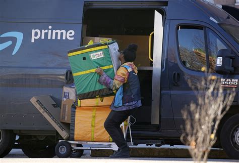 Retailers are improving their delivery speeds, meaning good news for late holiday shoppers