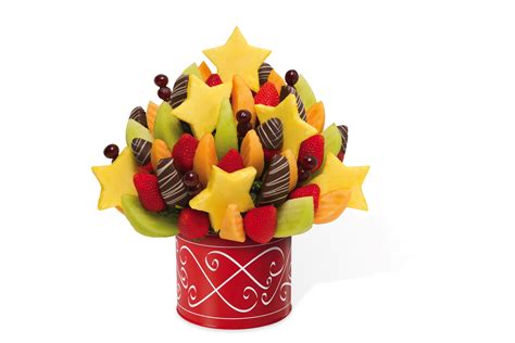Retailmenot edible arrangements. Both the ripe berries and young leaves of the mulberry plant are edible. The berries have a blueberry-like flavor when cooked and are also used to make wines and cordials. Unripe berries and mature leaves have a mildly hallucinogenic and in... 