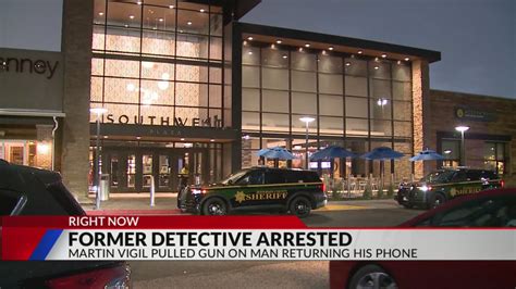 Retired Denver detective allegedly pointed gun at man at Southwest Plaza Mall