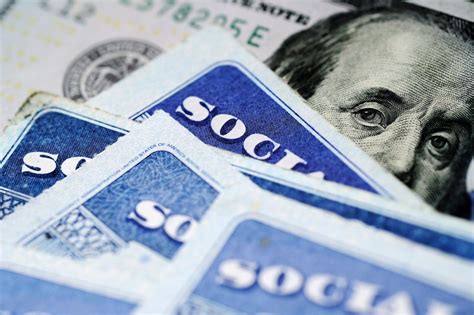 Retirees face $17,400 hit in Social Security if fund isn't bolstered: analysis