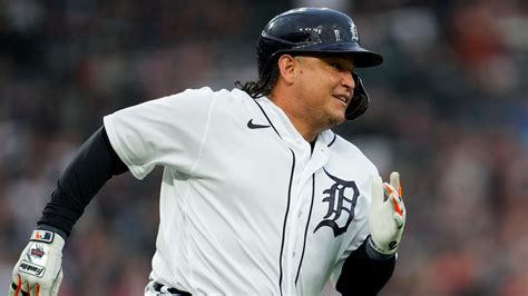 Retiring Miguel Cabrera to become special assistant to Tigers president Scott Harris