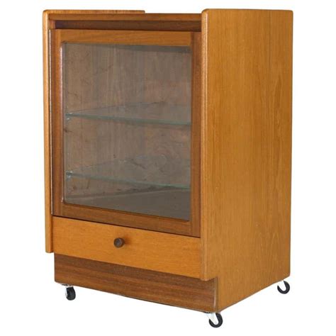 Retro Wall Cabinet - 1,377 For Sale on 1stDibs