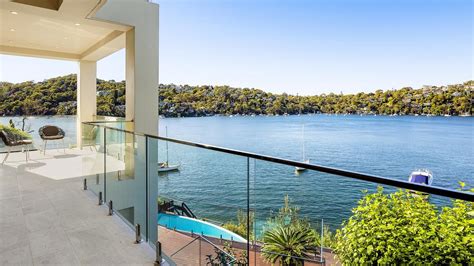 Returning expats to boost Sydney prestige property in …