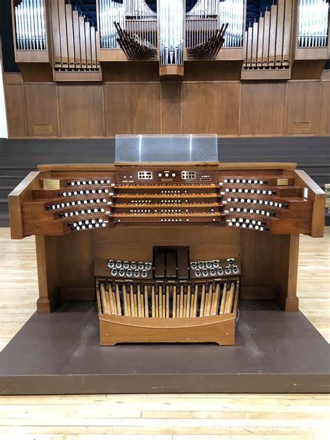 The Pipe Organ Database is the definitive compilation of information about pipe organs in North America. Pipe Organ Database a project of the organ historical society. Toggle navigation ... Reuter Organ Co. (Opus 911, 1949) Location: Eastland Baptist Church 1215 Gallatin Road .... 
