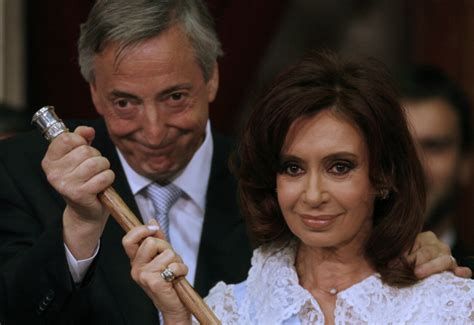 Revelan la fortuna de la familia Kirchner - EL PAÍS Uruguay