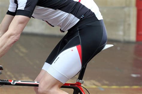 Review: BTwin Aerofit 900 bib shorts road.cc