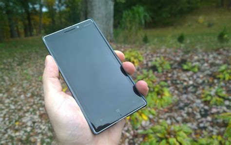 Review: Incipio Feather ultra-light case for Lumia 930 and Icon