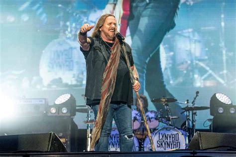 Review: Legendary classic rock act performs landmark show at country festival