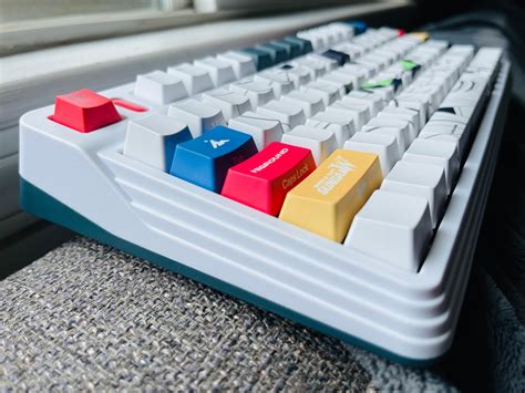 Review: The IQUNIX L80 has bones of a good keyboard but needs some work