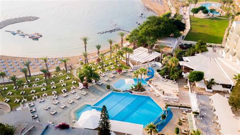 Review: Wedding In Cyprus - Golden Coast Beach Hotel, Pernera …