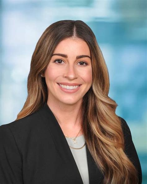 Review Lawyer Hannah G. Colvin